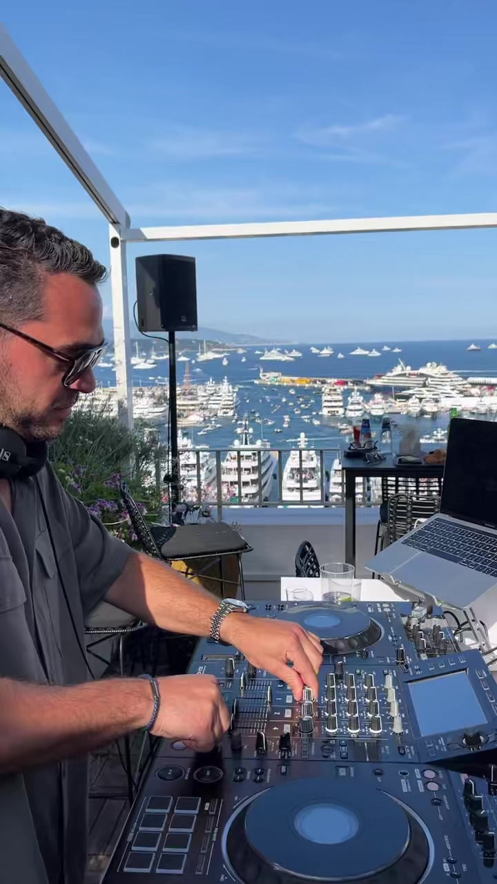 Flanker DJ en live au Grand Prix de Monaco – DJ set exclusif sur rooftop avec vue sur les yachts et la Principauté